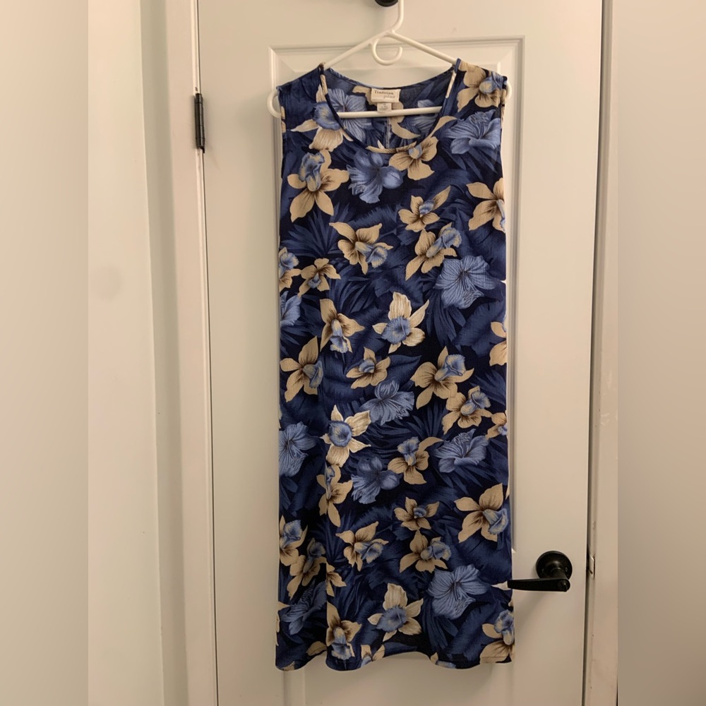 Elegant Blue and Tan Midi Dress